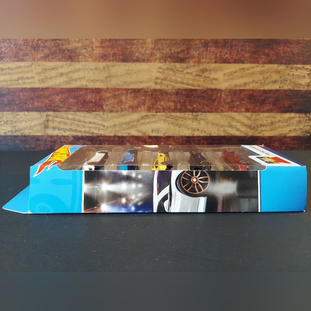 Hotwheels Sports Cars 5 Pack Motor Show - Picture 6 of 8